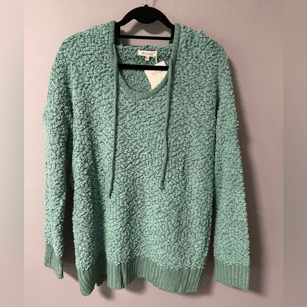 NWT Miracle Popcorn Chenille Sweater Hoodie in Green. Size M/L